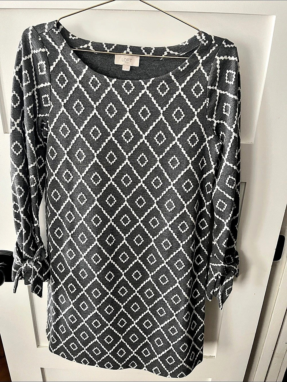 LOFT Geometric Tie-Sleeve Dress in Gray & White Size Small